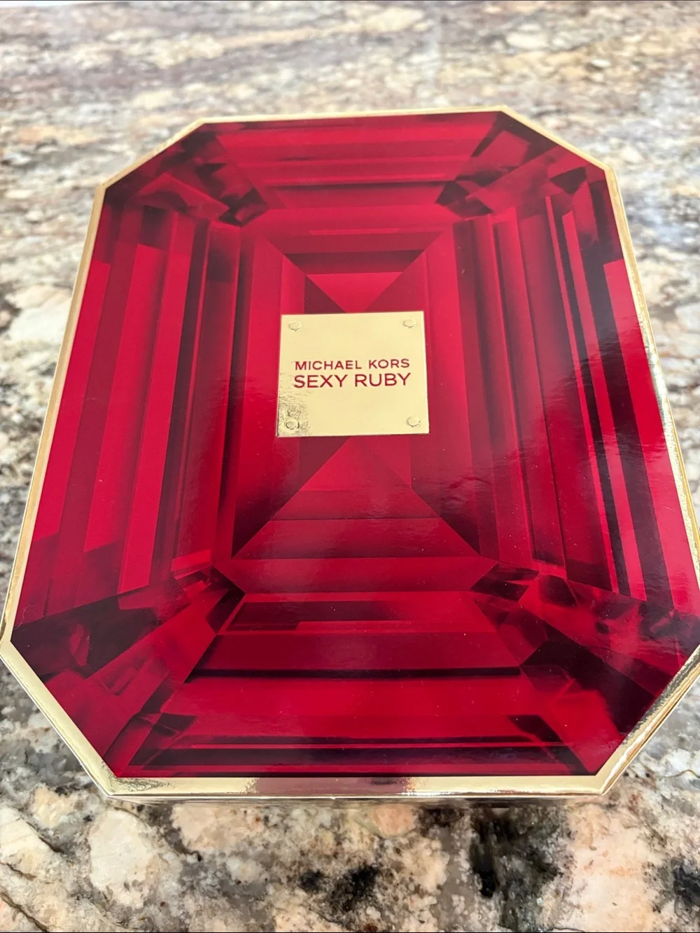 NWT Michael Kors Sexy Ruby 3 Piece Gift Set